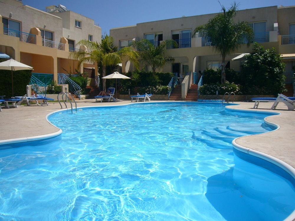 דירות לימסול Blue Oasis Gardens מראה חיצוני תמונה
